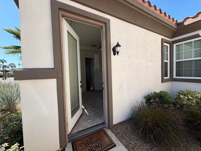 Building Photo - 52345 Shining Star Ln