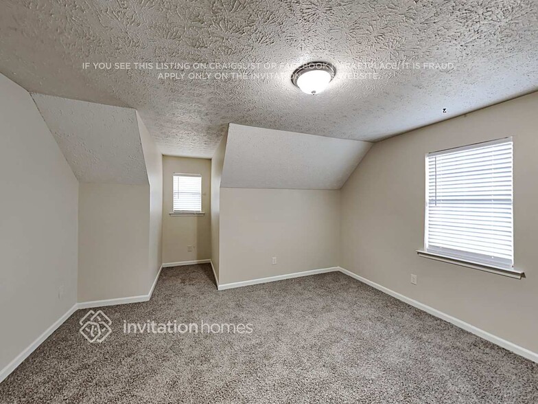 Building Photo - 71 Tanglewood Dr