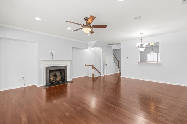 Building Photo - Charming Full-Brick Townhome in the Heart of South End