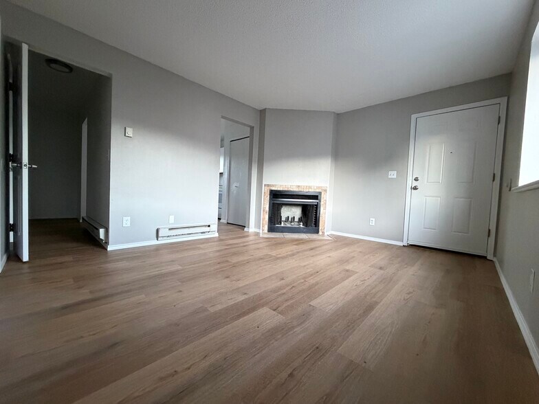 Building Photo - 579 Winnie Way