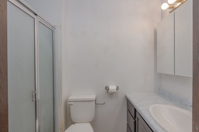 Building Photo - 812 Andrew St