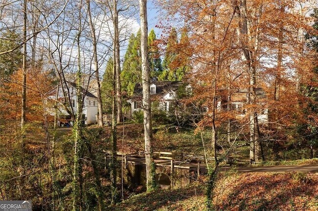 Building Photo - 444 Burlington Rd NE