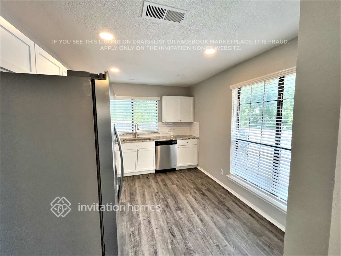 Building Photo - 10224 Holly Grove Dr