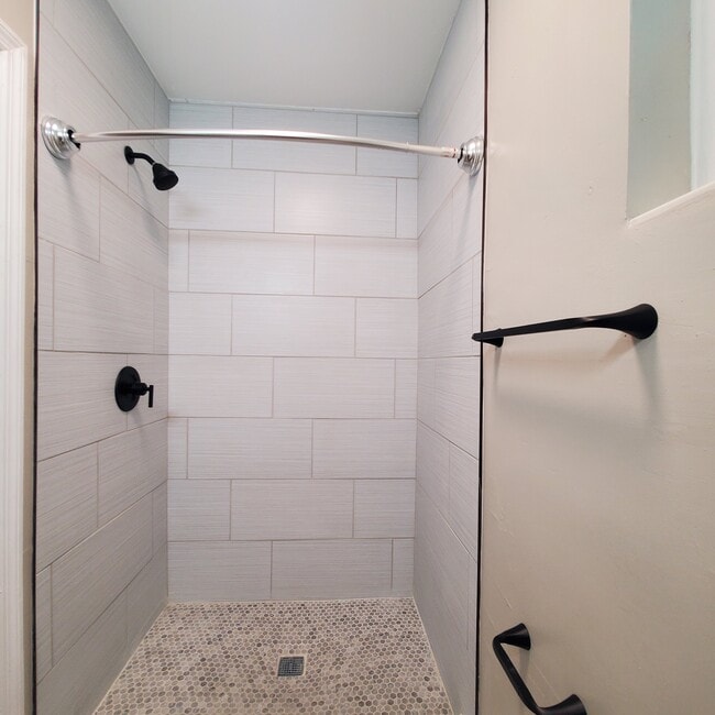 Building Photo - 6772-6113 113th St