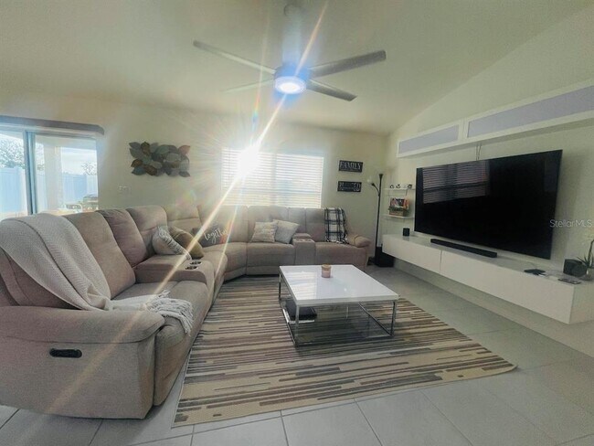 Building Photo - 3166 Sweet Acrs Pl
