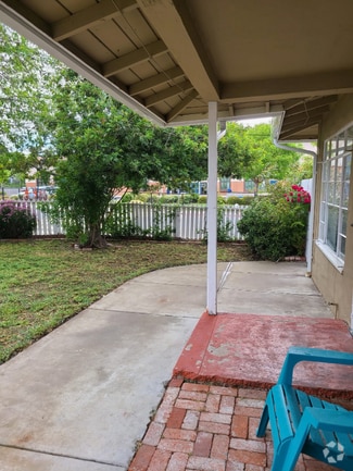 Building Photo - 126 Tiffany Dr
