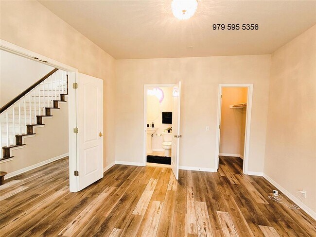 Building Photo - 8504 Young Ln