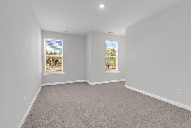 Building Photo - 408 Ireland Way