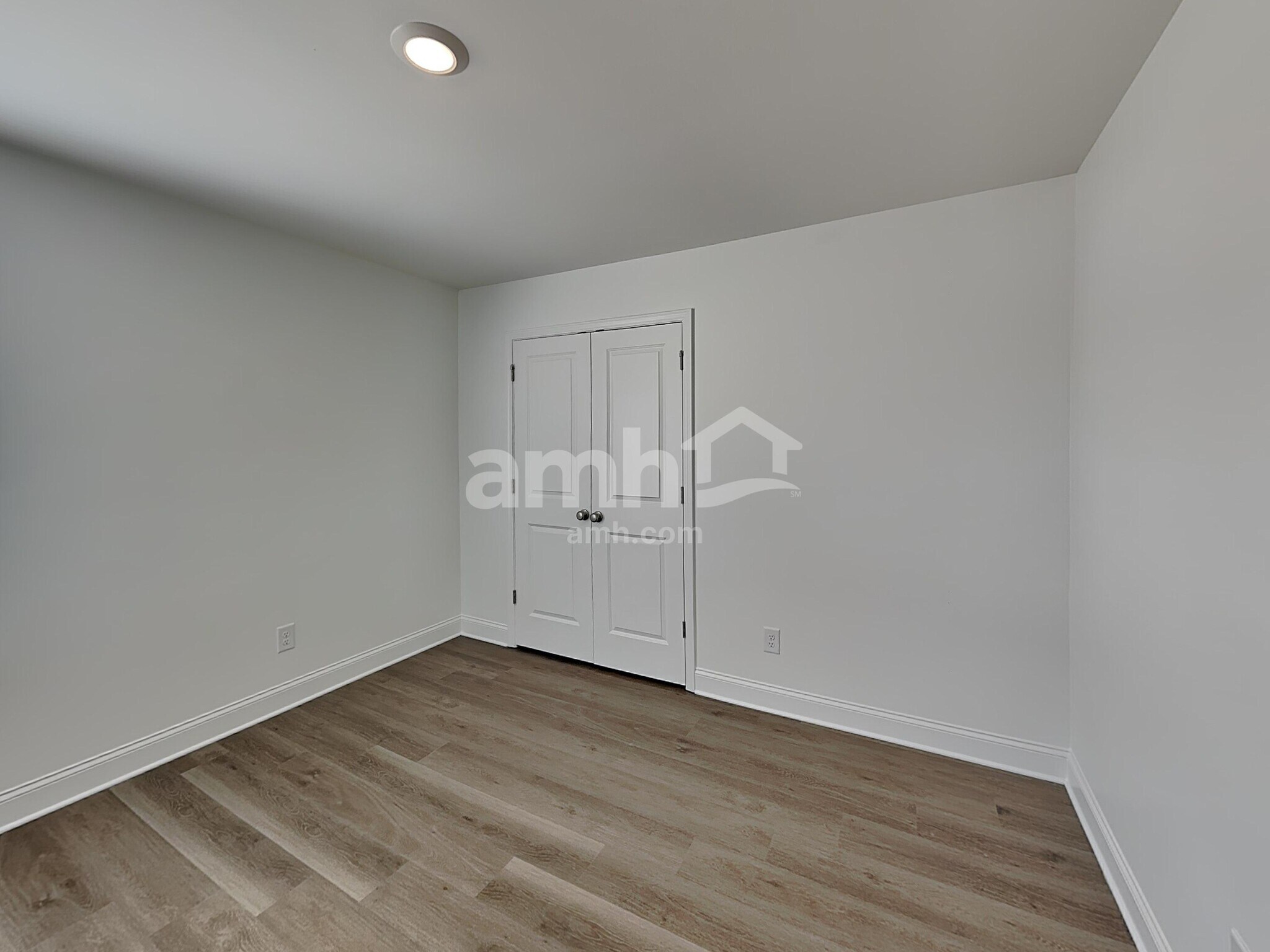 Building Photo - 347 Hickory Pointe Rd