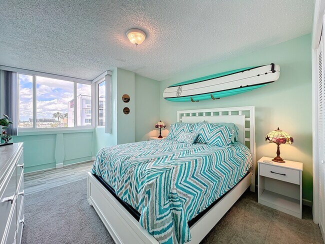 Building Photo - 2020 N Atlantic Ave