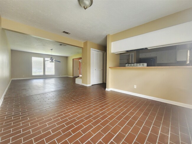 Building Photo - 3418 Avenue P
