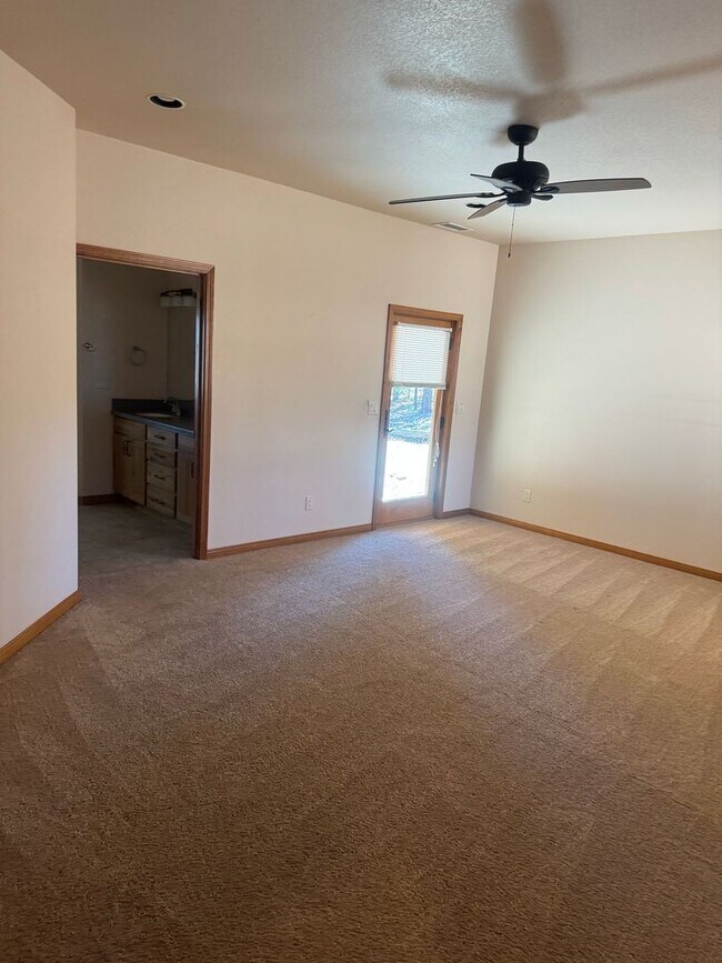 Building Photo - * LEASE PENDING Beautiful 4-Bedroom Home on Acreage | Peaceful Doney Park Living