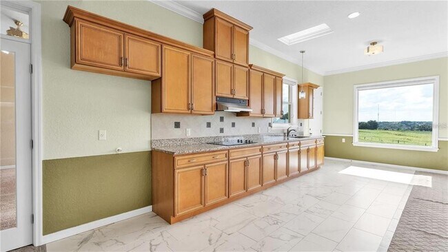Building Photo - 2630 High Ridge Dr