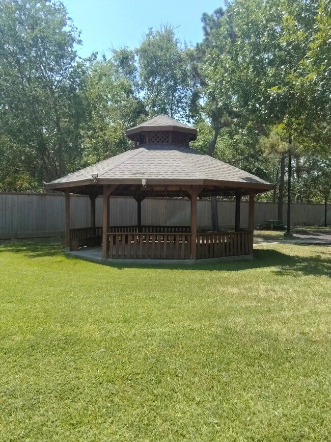 Building Photo - 6327 Bonnie Chase Ln