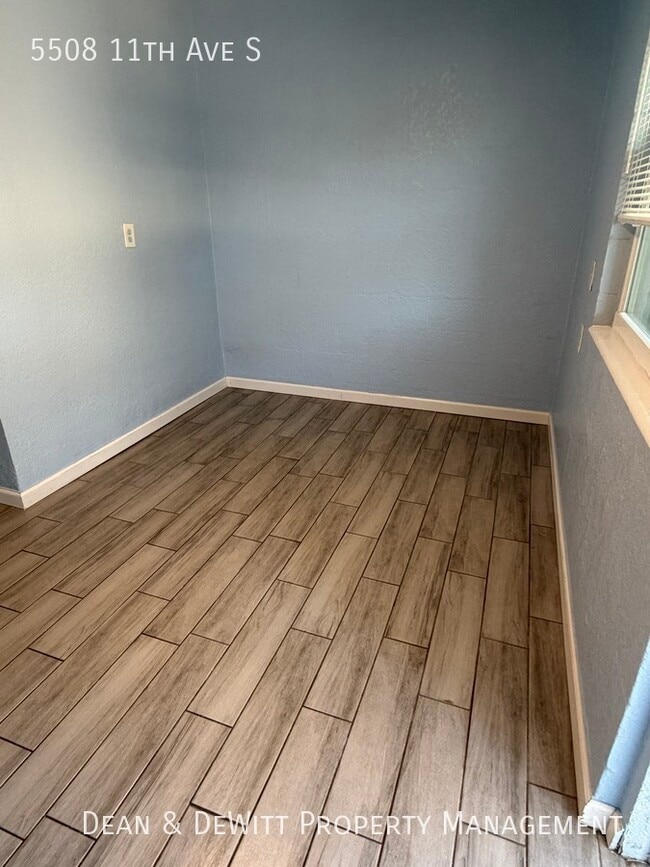 Building Photo - 5508 11th Ave S