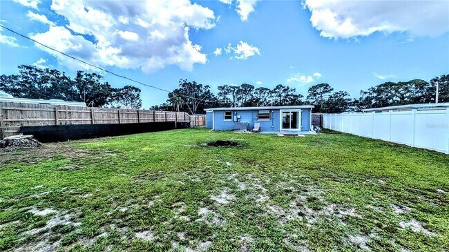 Building Photo - 3751 Papai Dr