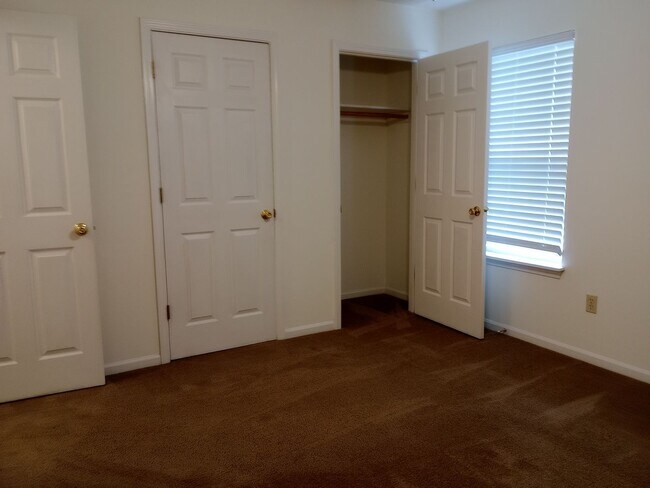 Building Photo - 4414-4416 Cheryl Ct.