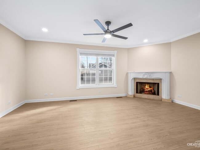 Building Photo - 327 Loomis St