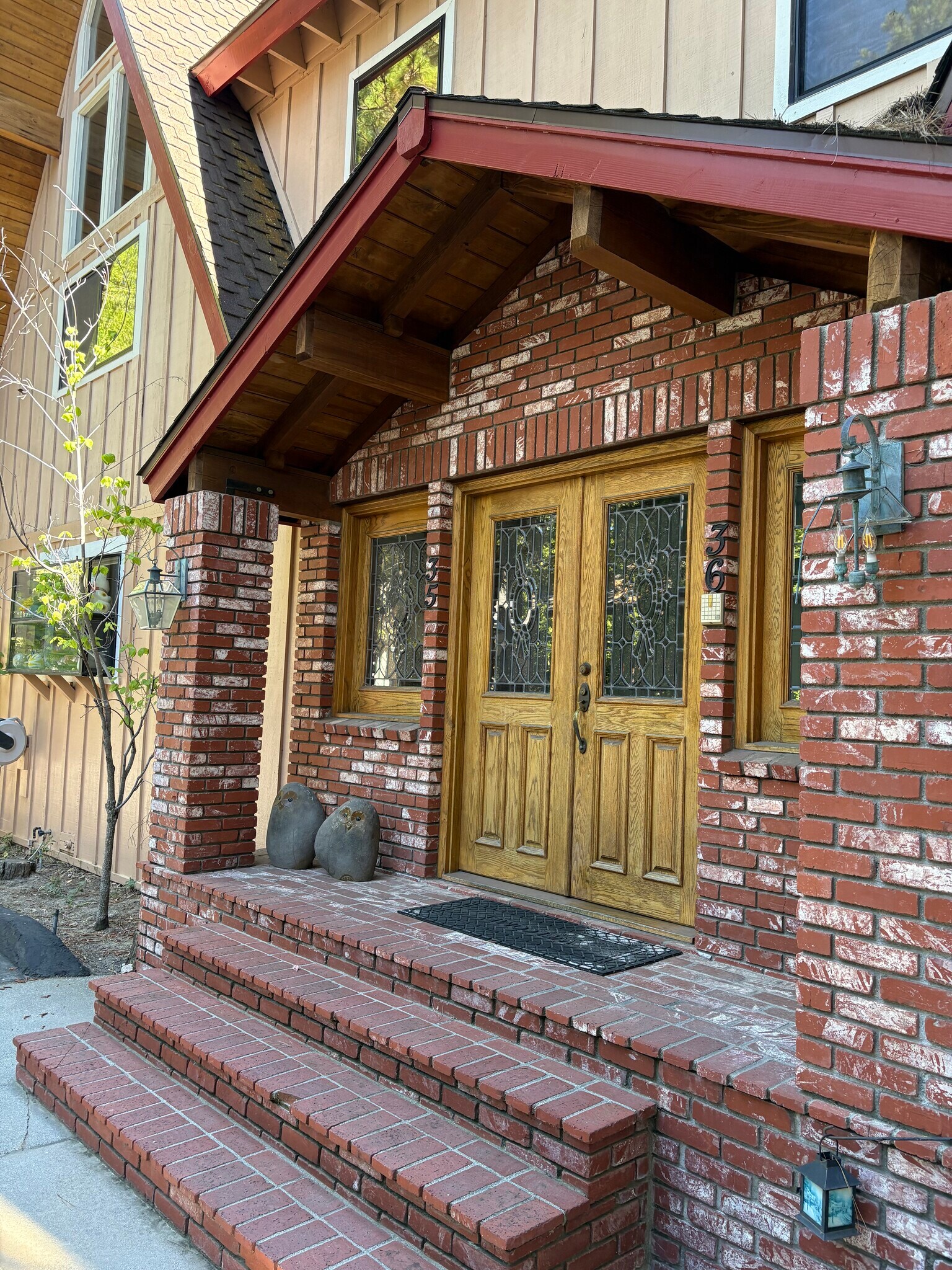 Building Photo - 180 Grass Valley Rd