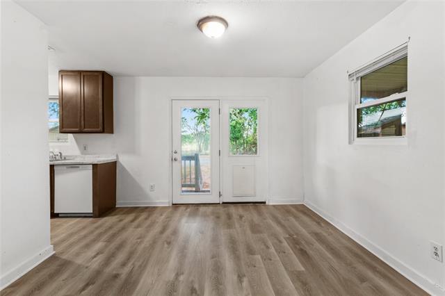 Building Photo - 6301 Sydney Dr