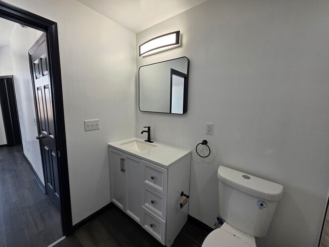 Building Photo - Fully Updated 2 bedroom 1 bathroom home for rent!