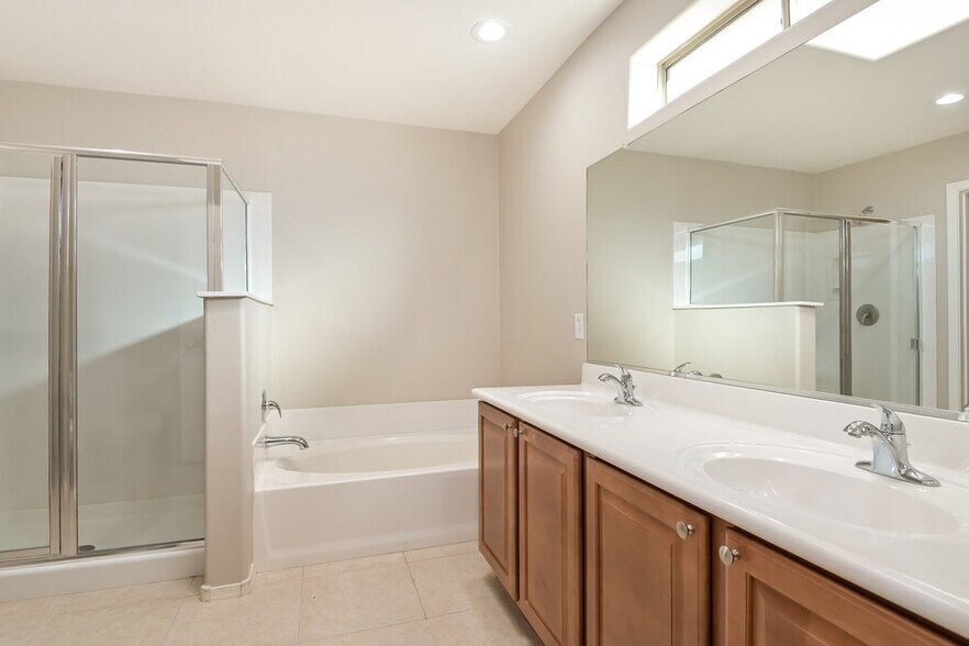 Building Photo - 8301 W Melanitta Dr