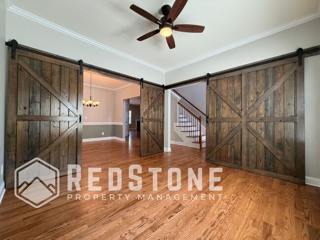 Building Photo - 1823 Buxton Way