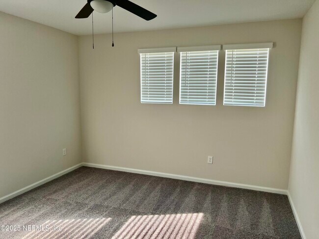 Building Photo - 9497 Scaup Way