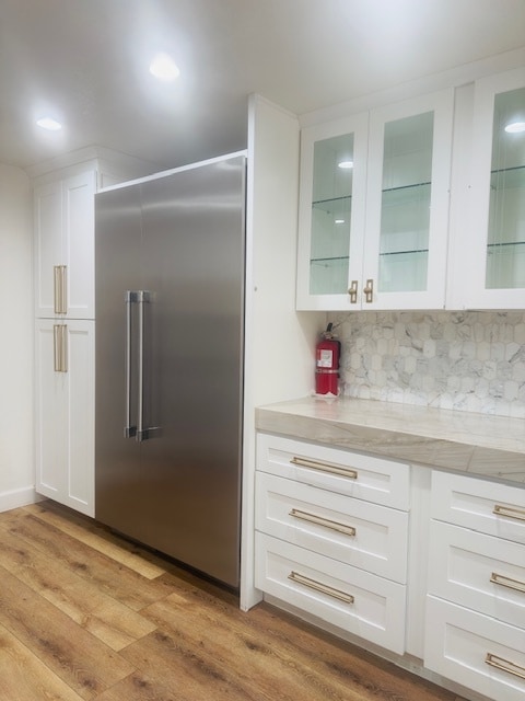 Building Photo - 4627 Rousillon Ave