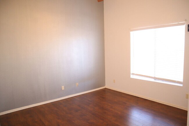 Building Photo - Home With A Pool and Much More!