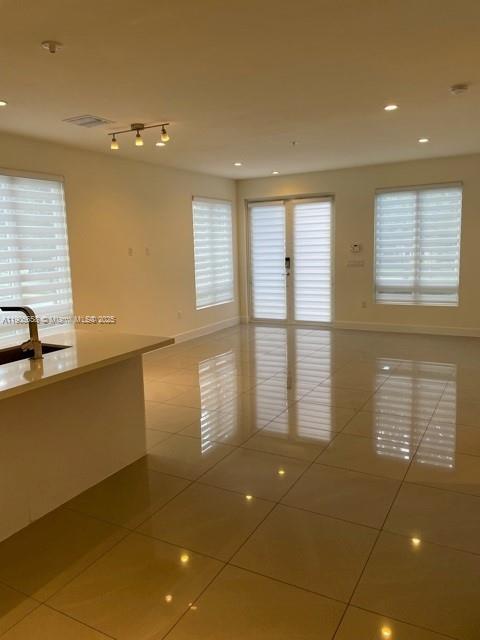 Building Photo - 6415 NW 102nd Path