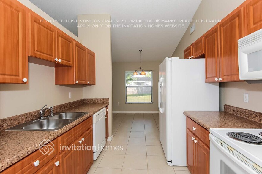 Building Photo - 6360 Hampton Pointe Cir