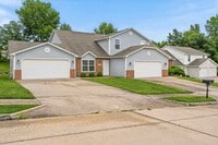 Building Photo - 5004-5006 Betty Jean Way