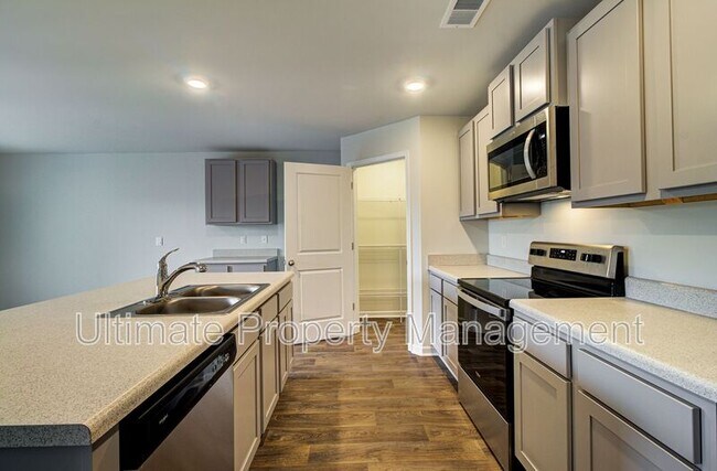 Building Photo - 1823 Fox Trce Cir