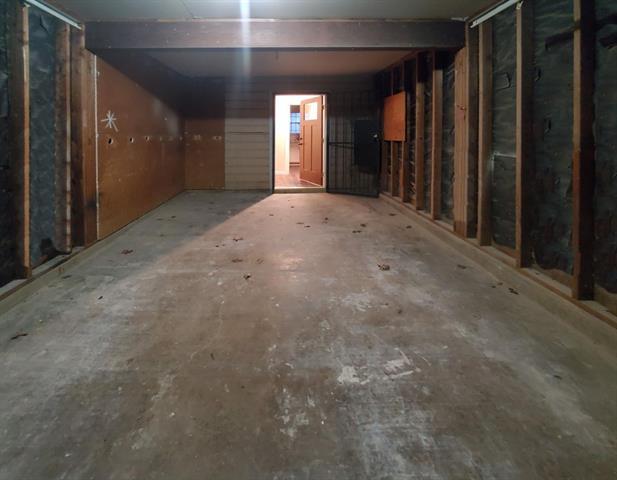 Building Photo - 8336 Bunche Dr
