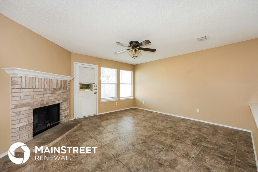 Building Photo - 9136 Whistlewood Dr