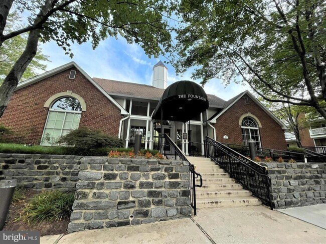 Building Photo - 1505 Lincoln Way