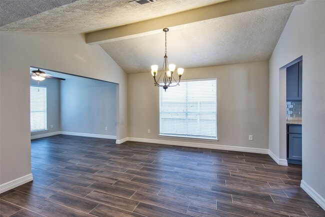 Building Photo - 3415 Pecan Point Dr