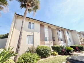 Building Photo - Altamonte Springs  - 2 Bedroom, 2 Bathroom - $1,695.00