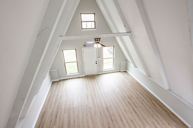 Building Photo - 90 Park St