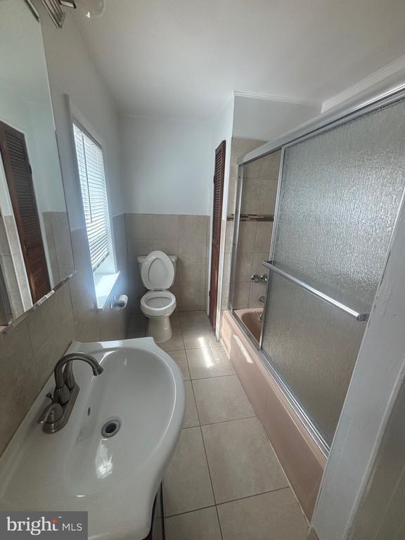 Building Photo - 3172 Chatham St