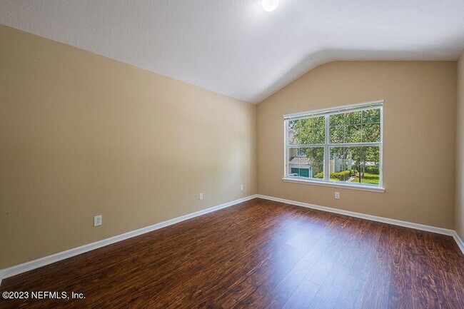 Building Photo - 7990 Baymeadows Rd E