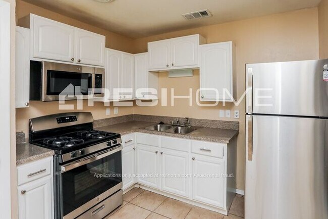 Building Photo - 4232 Tioga Street