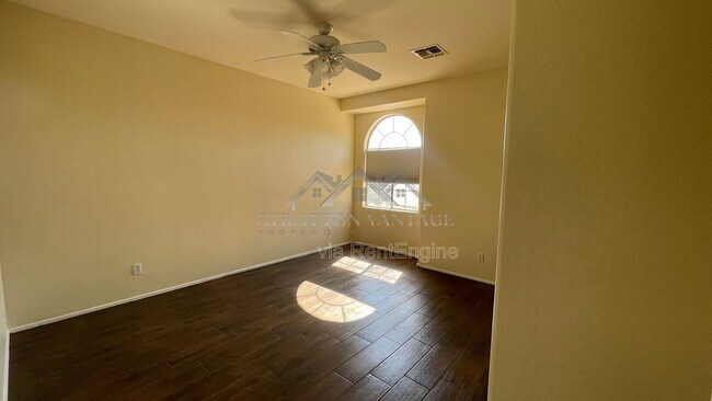 Building Photo - 6814 W Lariat Ln