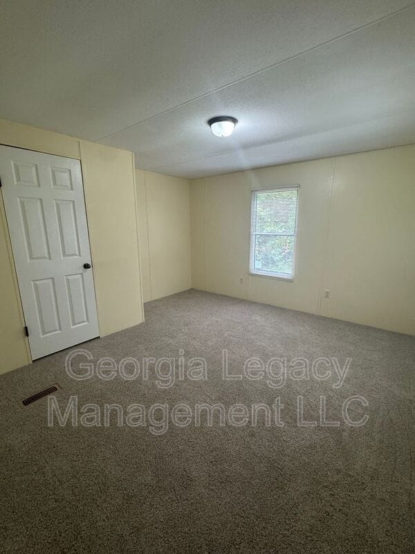 Building Photo - 36 Aardvark Trail