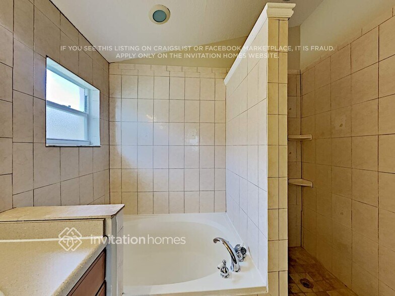 Building Photo - 10210 Merrimac Manor Dr