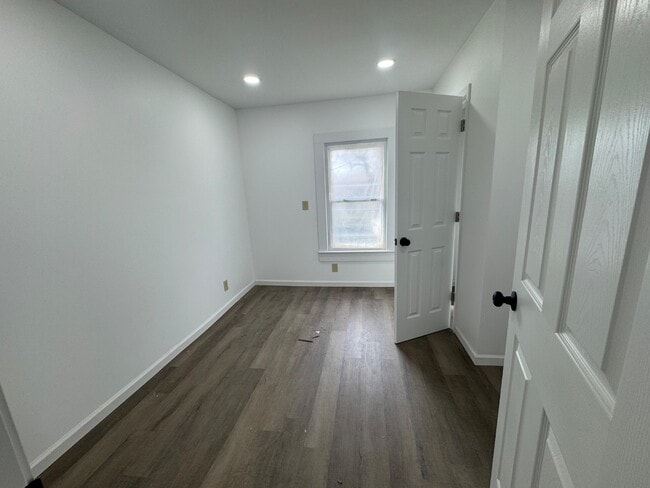 Building Photo - 1012 Northside Terrace