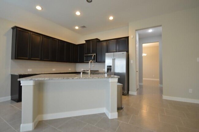 Building Photo - 2211 Hidden Meadow Ln