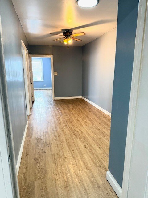 Building Photo - 5946 N Talman Ave