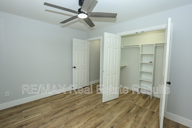 Building Photo - 57 Taylor Dr